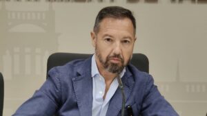 Badenas explica amb profunditat perquè va votar en contra de la moció del PSOE sobre els beneficis urbanístics del Nou Mestalla