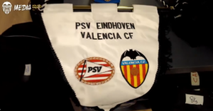 L'onze per a enfrontar-se al PSV amb novetats importants