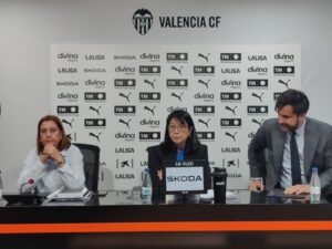 Layhoon, Inma Ibañez i Javier Solís analitzen tot el que envolta la situació actual del València