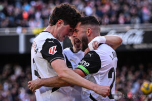 Luis Rioja, en l'onze ideal de LaLiga: un raig d'esperança per al València